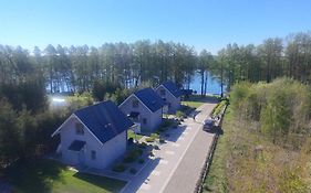 domki pod Jesionem Sławianowo nad jeziorem